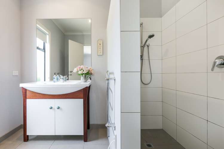 83 Russell Robertson Drive Havelock North_11