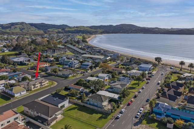 8 Eyre Street Whitianga_1