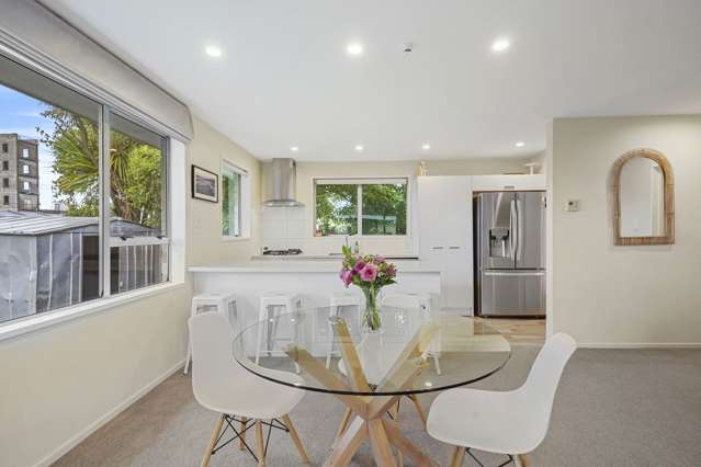 6 Olds Place Woolston_2