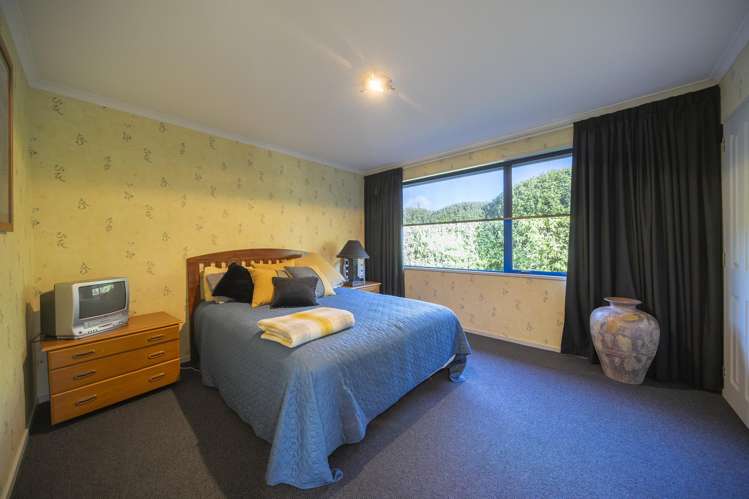 108 William Stephen Road Te Anau_30