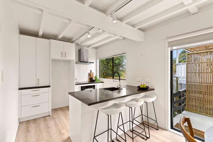 2/105 Carlisle Road Torbay_7