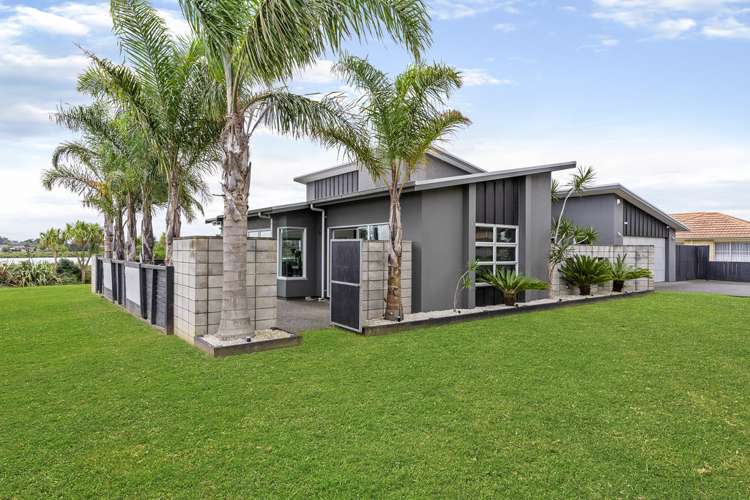 22 Stranraer Crescent Wattle Downs_16