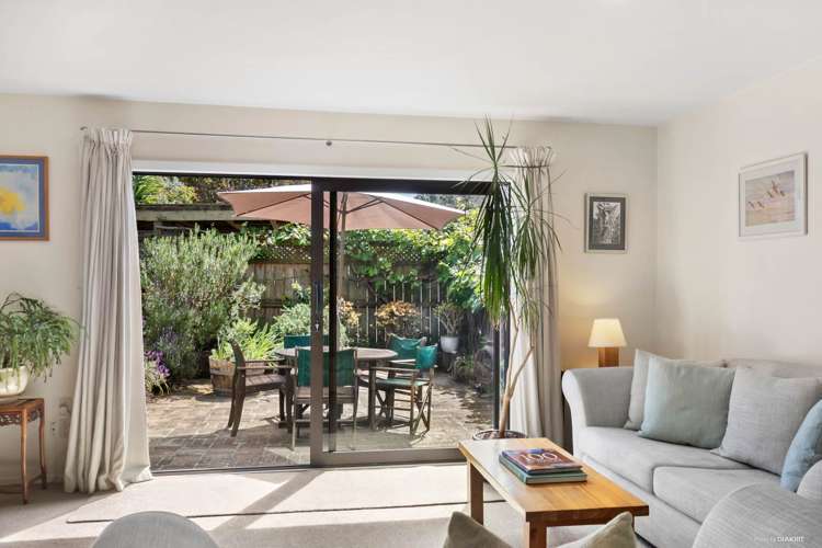 7/9 Ballin Street Ellerslie_3