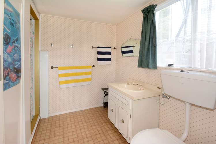 41 Riverside Road Taieri Mouth_10