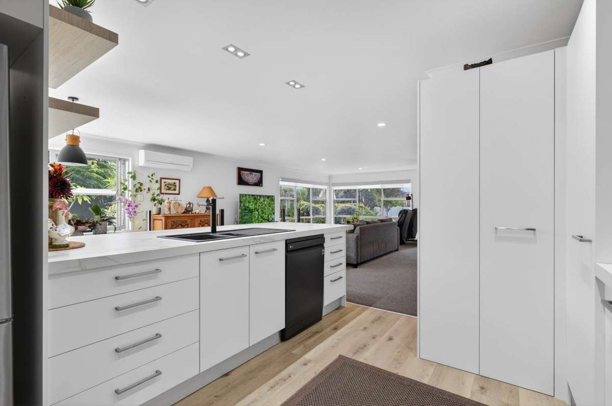 18 Resolution Place_3