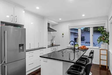 26 Pine Avenue_3