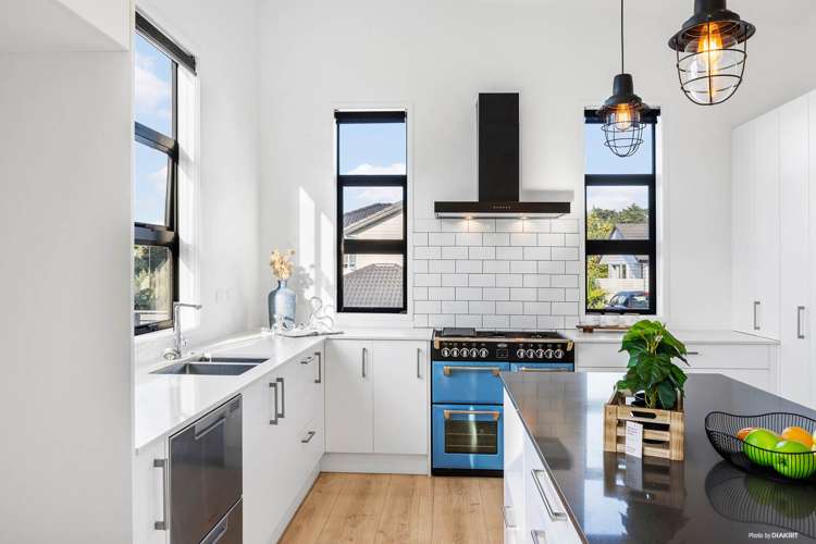 2 Pae Moana Place Stanmore Bay_13