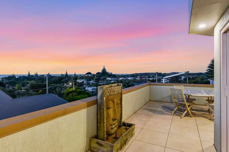 43 Manuka Street Otaki Beach_18