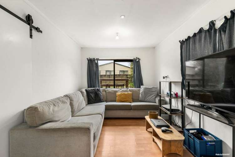 21 Kelkirk Street Kelston_12