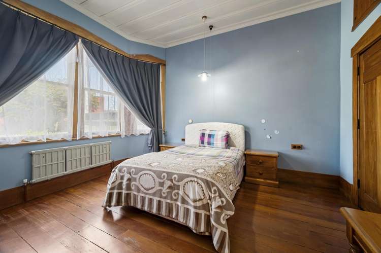 77 Ranolf Street Victoria_4