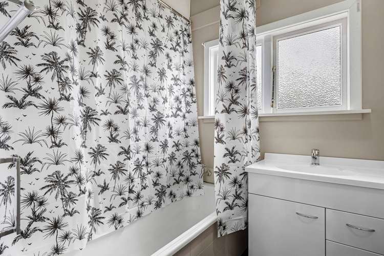 69 Bamford Street Woolston_5