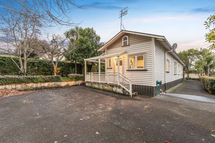 6 Lillington Road Remuera_11