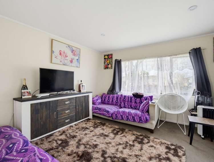 17 Dungarvon Pl Clendon Park_17