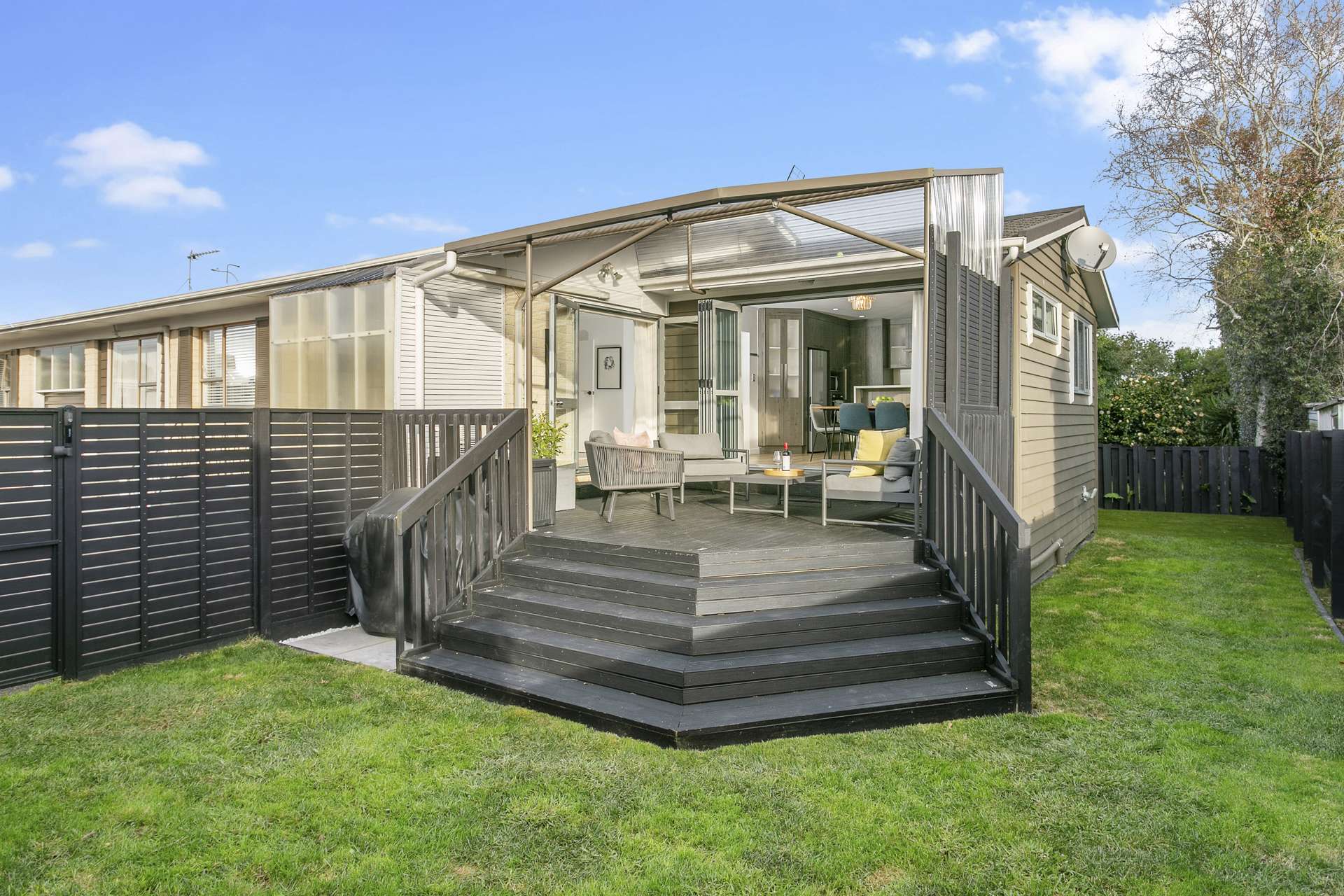 2/38 Stanniland Street Sunnyhills_0