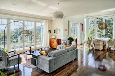 18 Huia Road, Days Bay_2