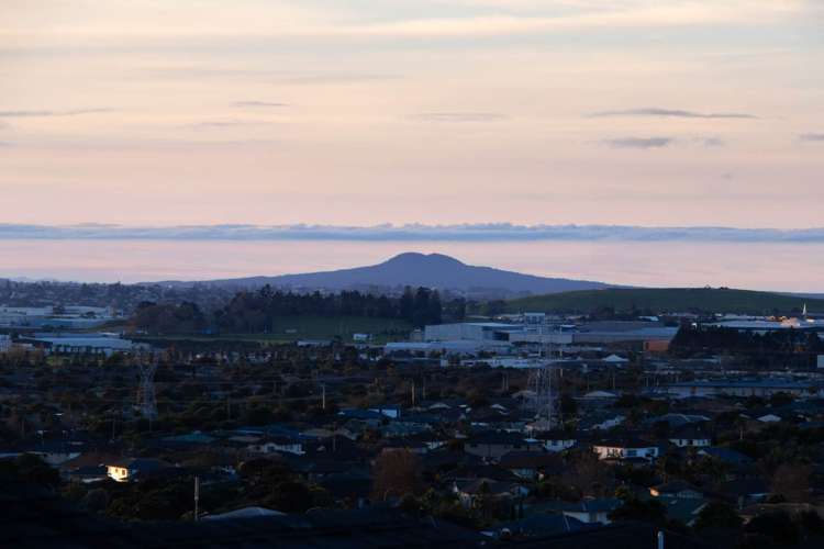 24 Gospel Heights Flat Bush_13