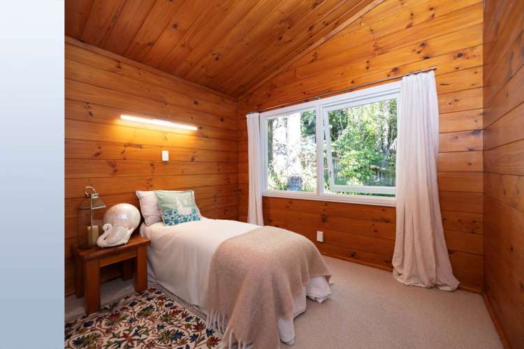 16 Daffodil Street Titirangi_11