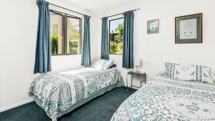 8 Garland Terrace Kelvin Heights_15