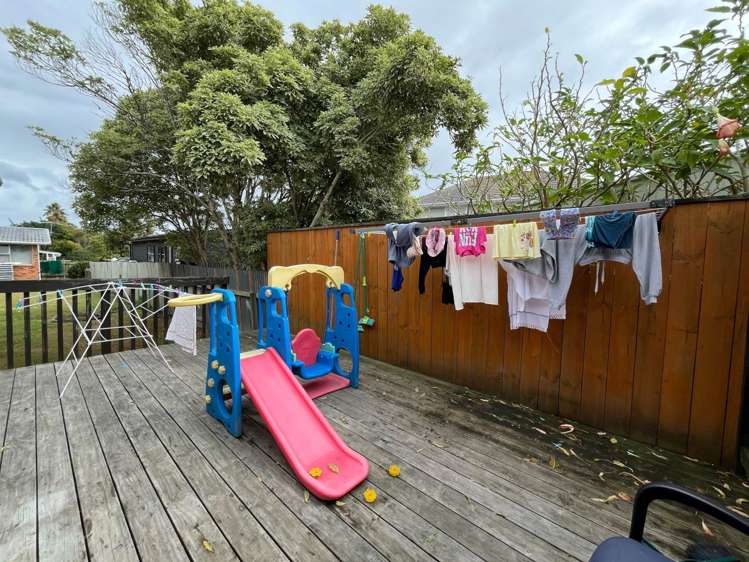 2/216a Edmonton Road Te Atatu South_8