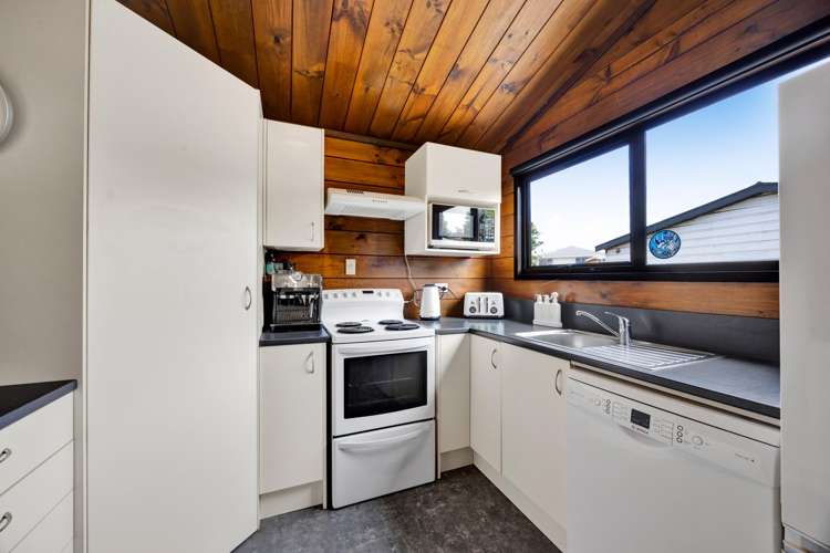 23 Rospeath Crescent Spotswood_2