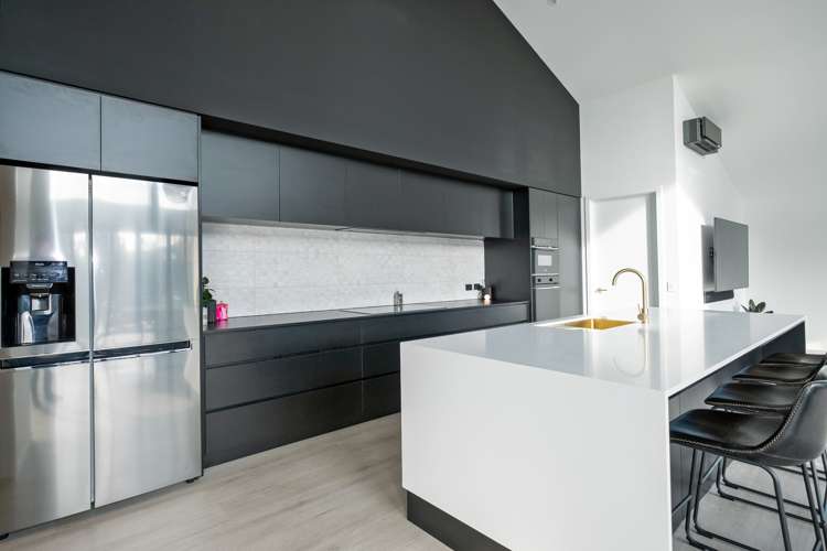 58 Meadowstone Street Gleniti_11