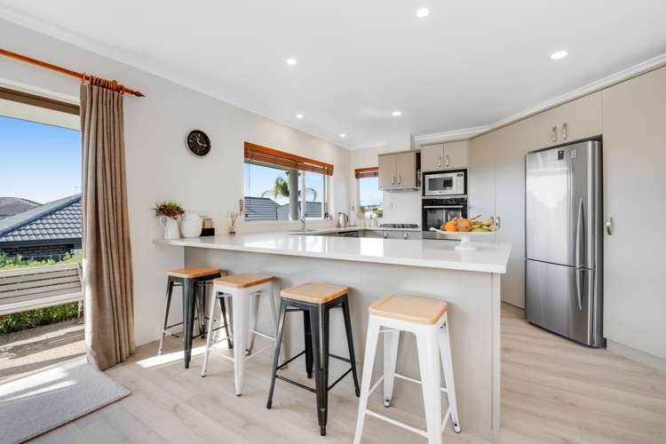 14 Astor Place Orewa_15