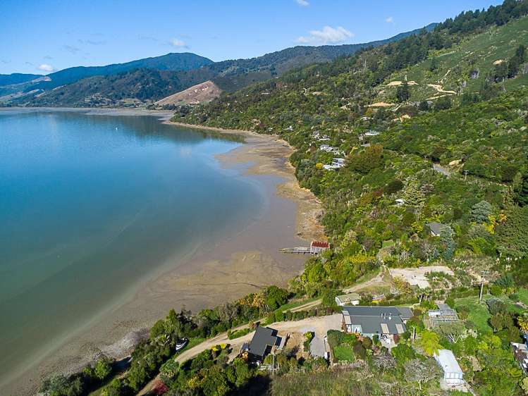 581 Queen Charlotte Drive Havelock_9