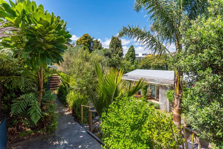 5 Kokako Road Otaihanga_23