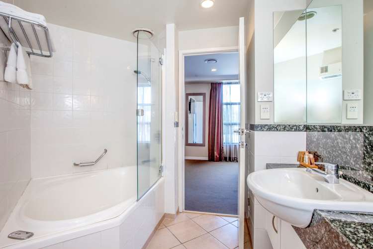 5q/100 Greys Avenue Auckland Central_8