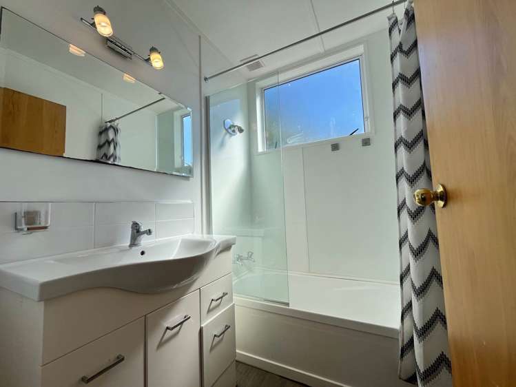 Helicon Place Sunnynook_8