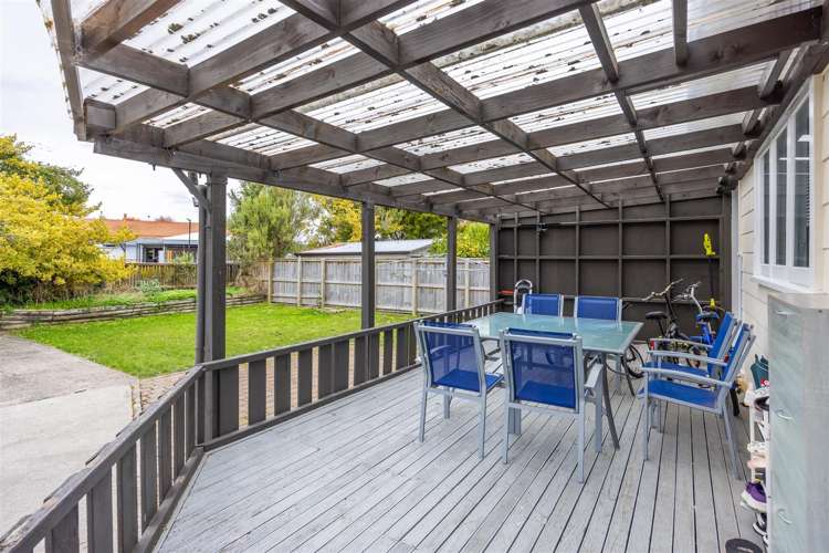 16 Caernarvon Street Dinsdale_21