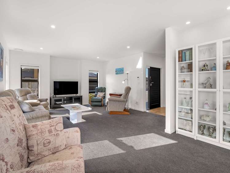 6 Simon Street Tawhero_9