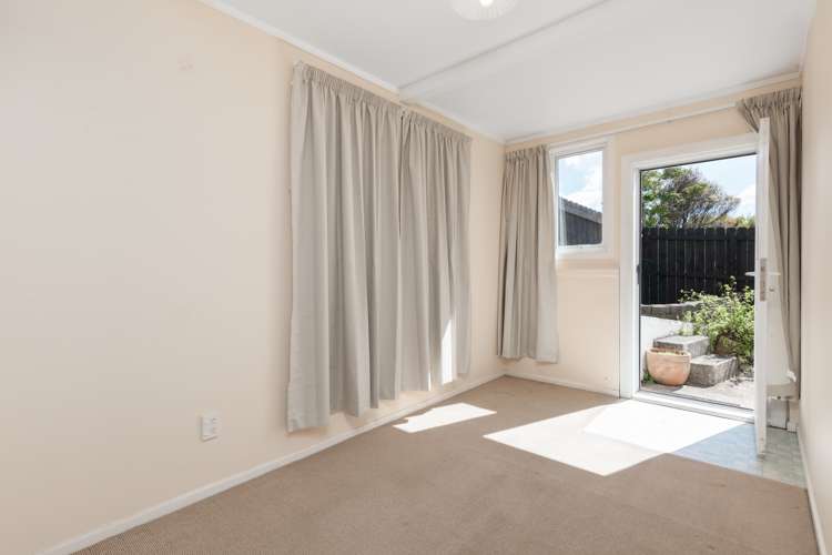 15b Rishworth Avenue Stanmore Bay_14