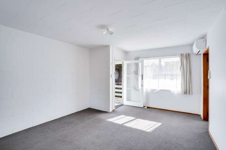 1-10/16 Oakley Avenue_3