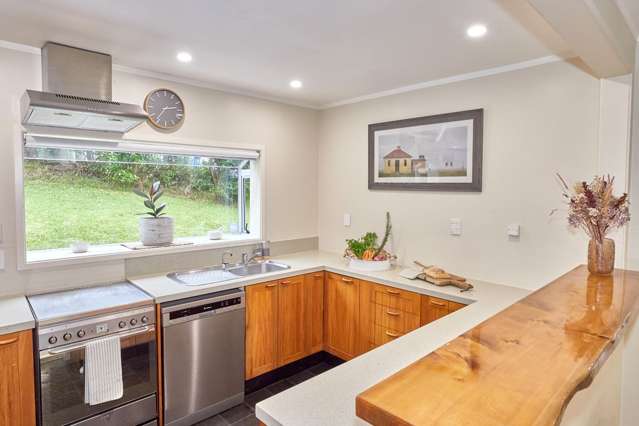 27 Coroglen Avenue Birkenhead_4