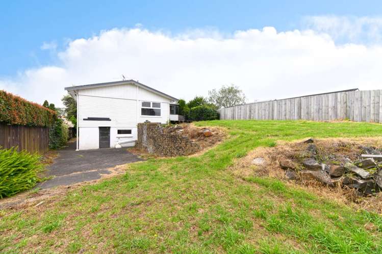 14 Laurel Street Mount Albert_16