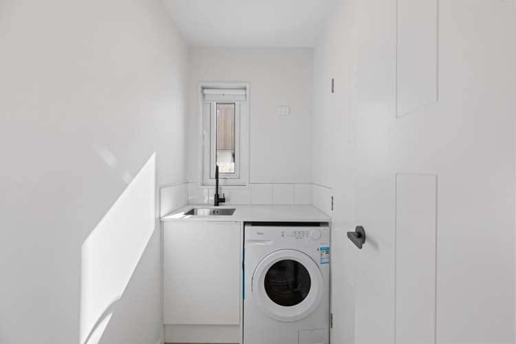 2/61 Waltham Road Sydenham_14