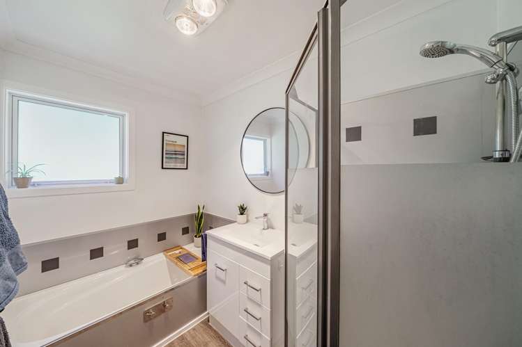 38 Postgate Drive Whitby_15