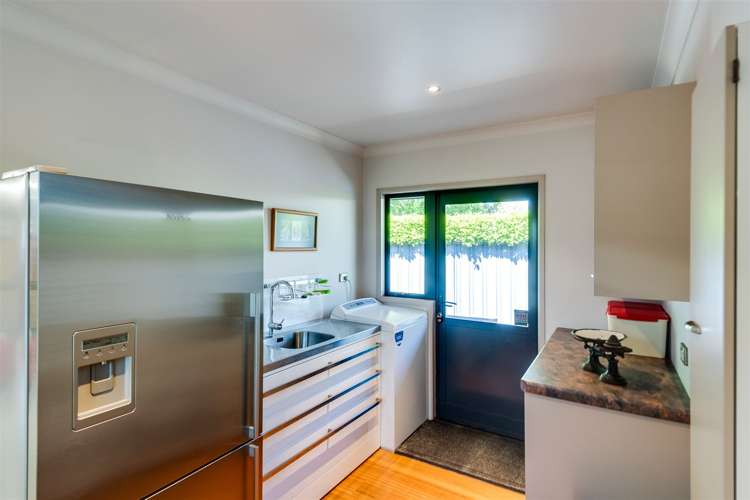 6 Donald Place Frimley_21