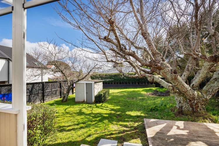 9 Range View Road Mount Albert_16