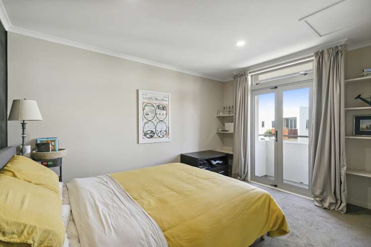 71/305 Evans Bay Parade Hataitai_10