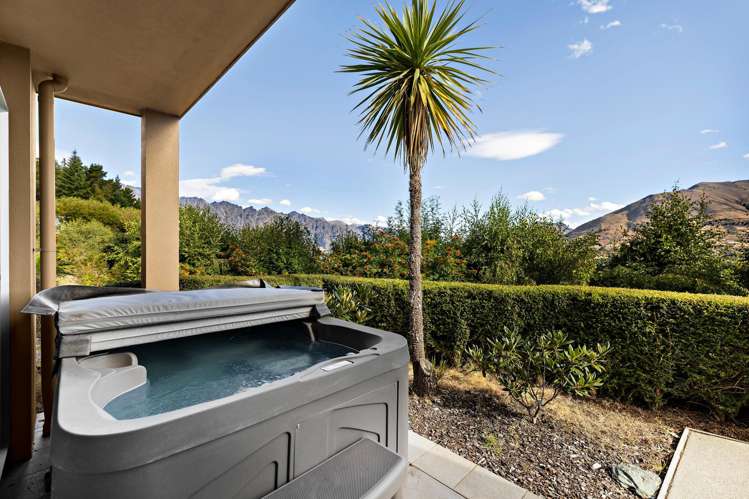5 Vancouver Drive Queenstown_26