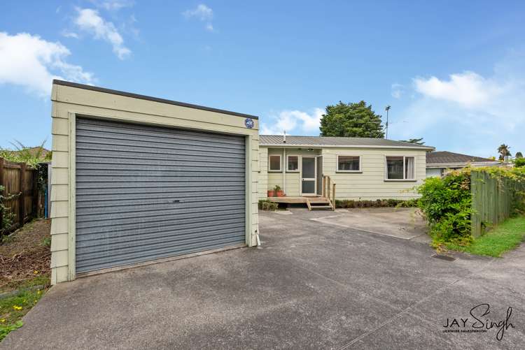 2/11 Cameron Street Papakura_15