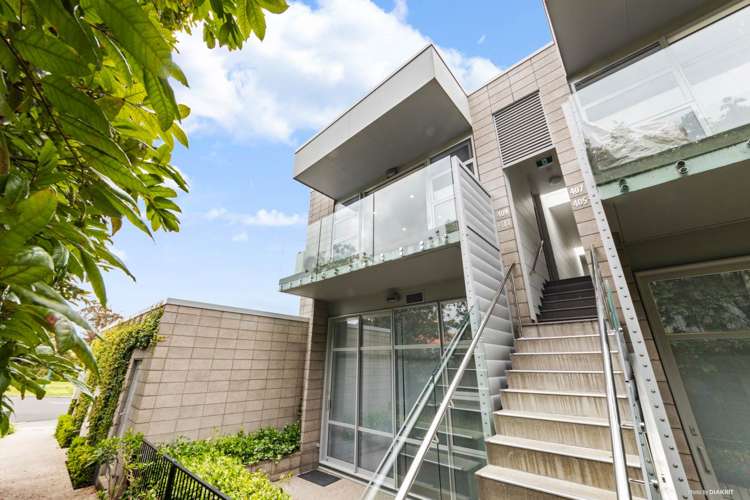 411 Murphys Road Flat Bush_5