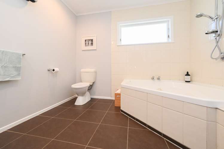 17 Henley Crescent Pirimai_12