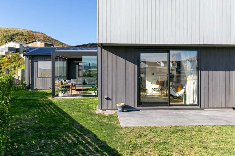 81 Cedarwood Street Woodridge_19