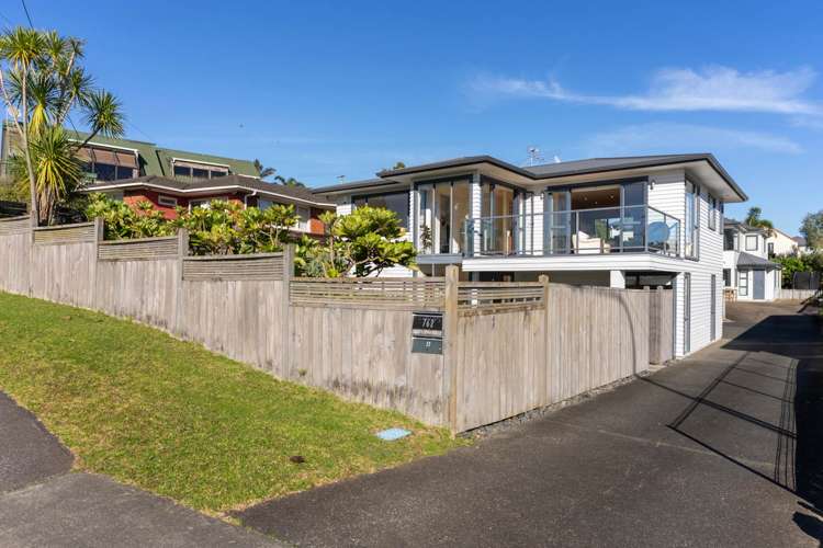 762 East Coast Road Oteha_20