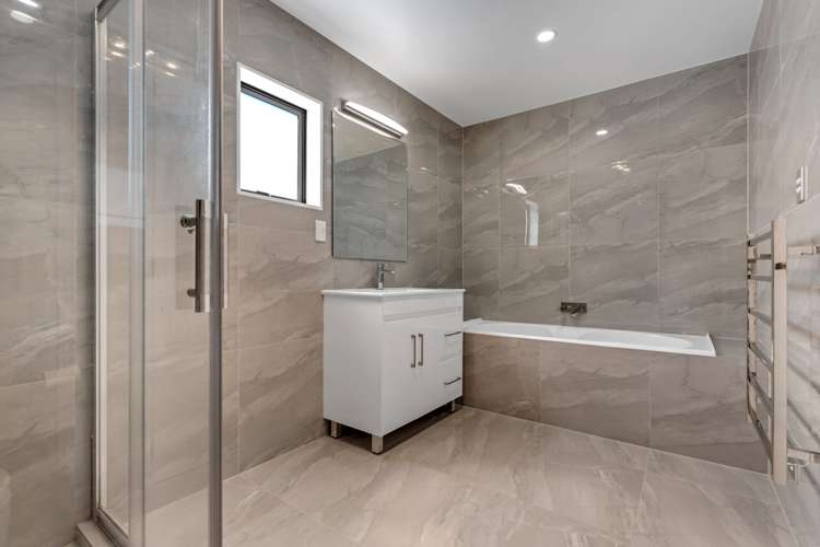 18a Riverpark Crescent Henderson_14