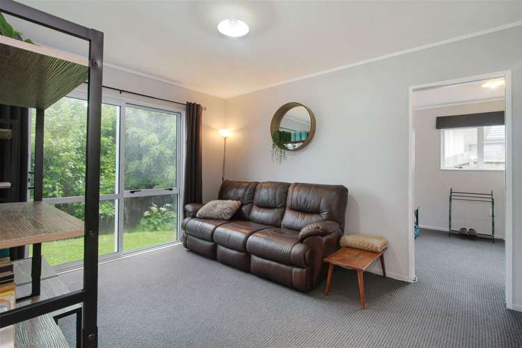 25 Crispe Road Clarks Beach_9