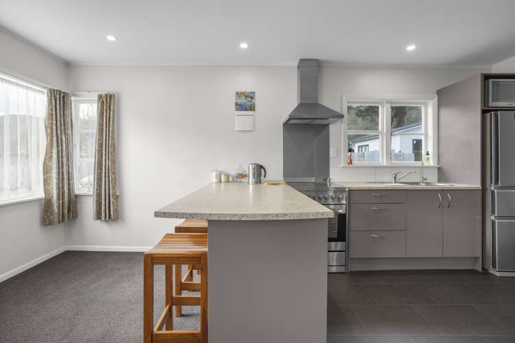 52 Frederick Street Wainuiomata_6